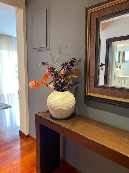The One Appartement Thessaloniki Buitenkant foto